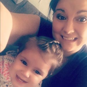 Meet your Posher, Caitlin